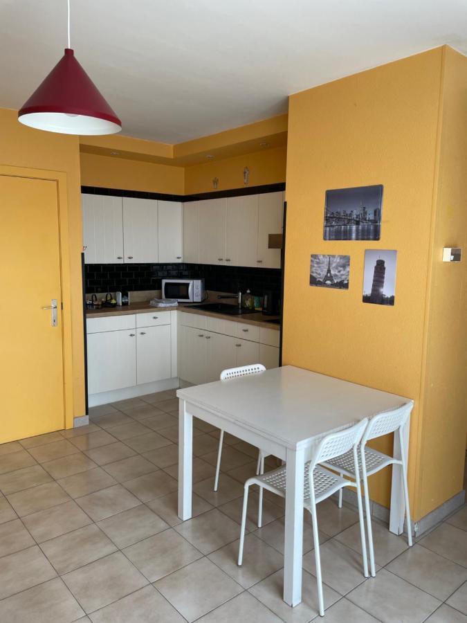 Gezellig Appartement In Oostende Exterior photo